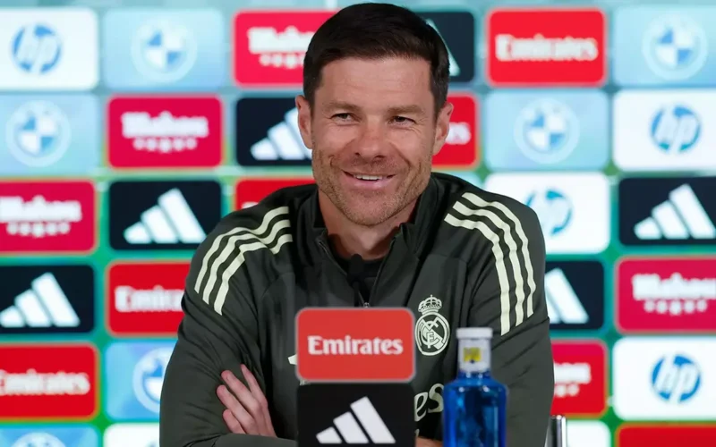 تصريحات مهمة ألونسو قبل مواجهة بيتيس الحاسمة